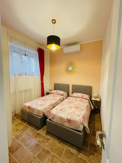 Maddy House - 50 Mt Dal Mare