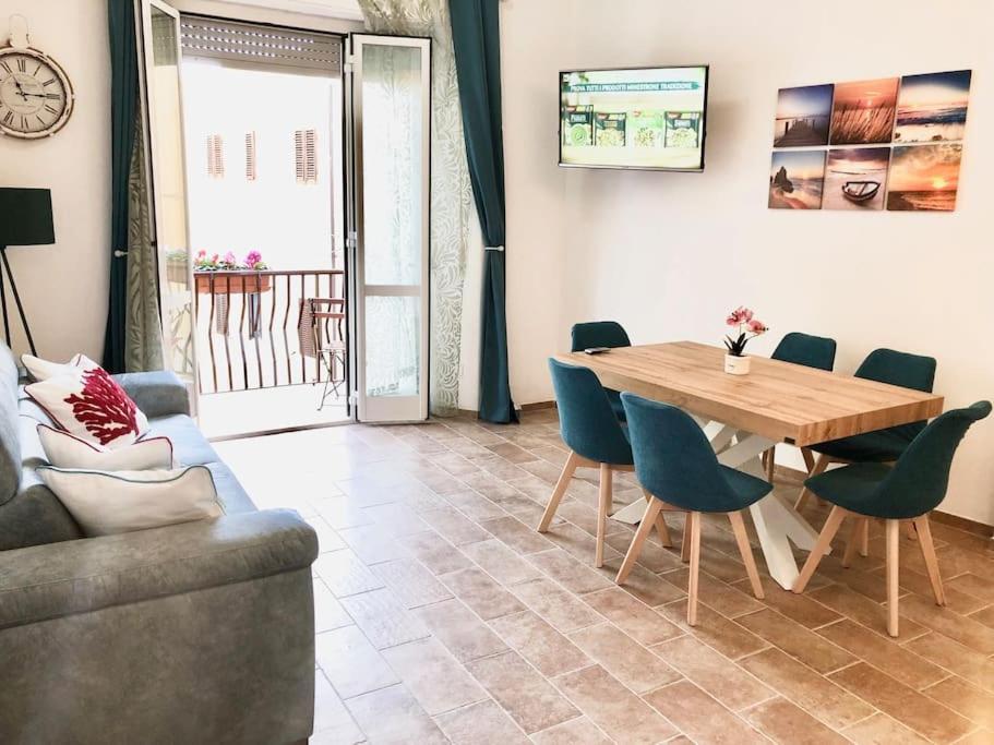 Maddy House - 50 Mt Dal Mare Hébergement de vacances *